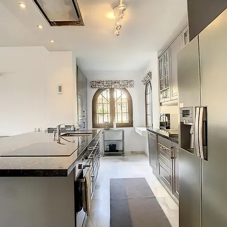 Aldea Blanca 3 Bedrooms * Marbella