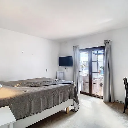Aldea Blanca 3 Bedrooms Apartment Marbella