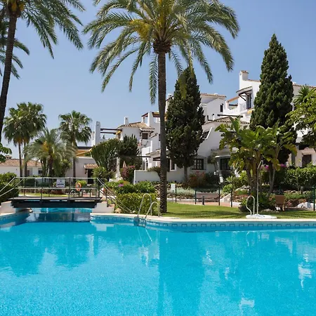 Aldea Blanca 3 Bedrooms Apartment *